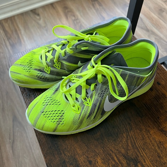 Nike Free TR Fit 5 (size 7.5) - Picture 5 of 6